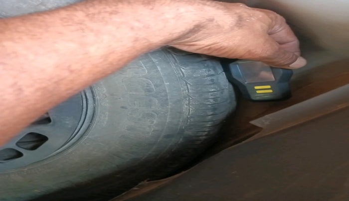 2010 Hyundai i10 SPORTZ 1.2, Petrol, Manual, 1,34,330 km, tyre