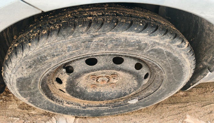 2014 Fiat Linea EMOTION 1.3, Diesel, Manual, 94,110 km, tyre