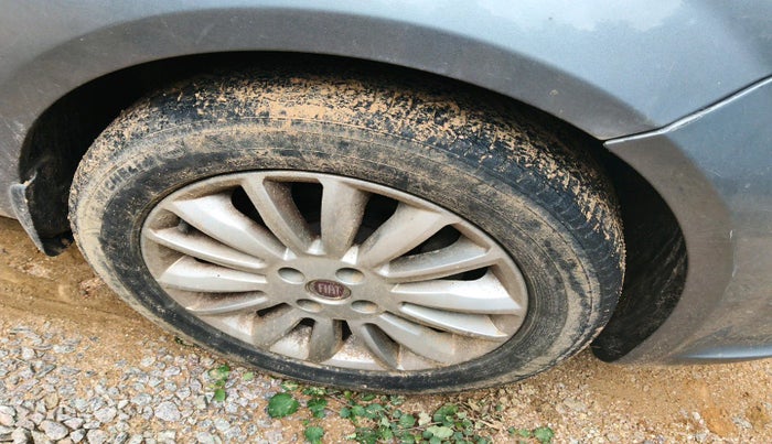 2014 Fiat Linea EMOTION 1.3, Diesel, Manual, 94,110 km, tyre