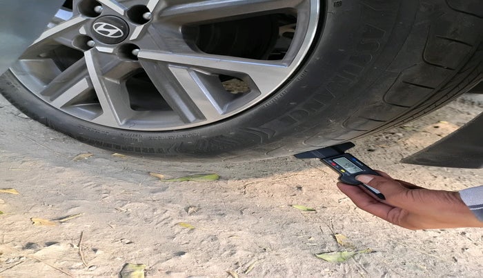 2023 Hyundai Verna SX 1.5 l MPI, Petrol, Manual, 20,655 km, tyre