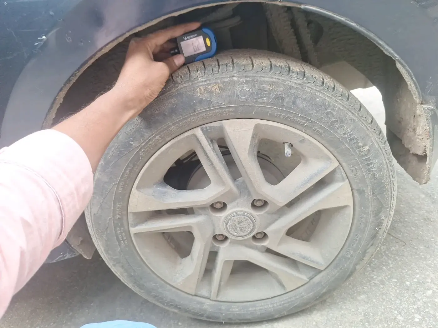 2019 Tata TIGOR XZ PLUS PETROL, Petrol, Manual, 59,705 km, tyre
