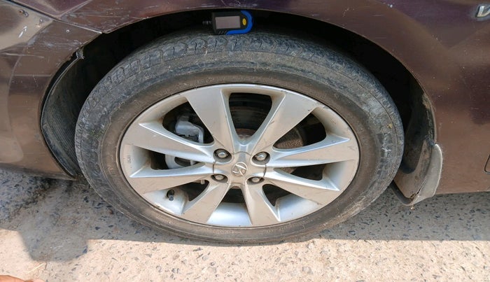 2012 Hyundai Verna FLUIDIC 1.6 VTVT SX OPT AT, Petrol, Automatic, 82,000 km, tyre