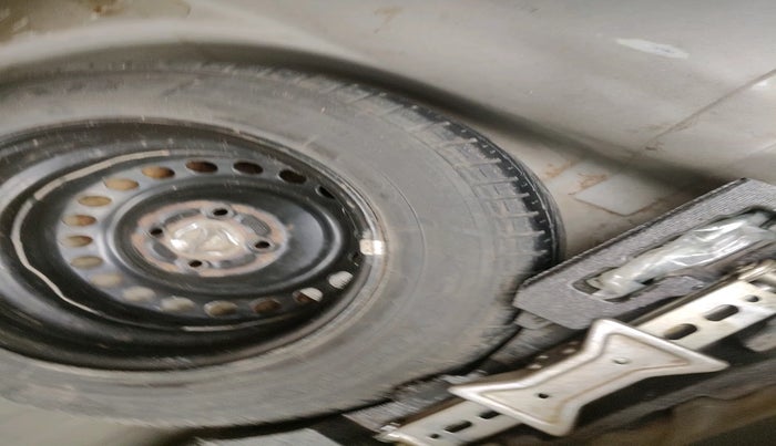 2014 Honda Amaze 1.2L I-VTEC S, Petrol, Manual, 49,340 km, tyre