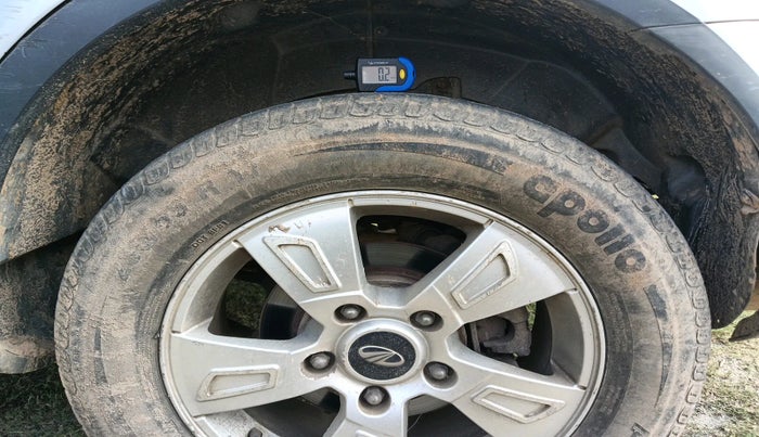 2012 Mahindra XUV500 W8, Diesel, Manual, 1,27,044 km, tyre