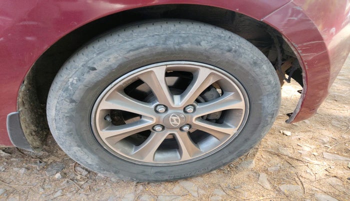 2014 Hyundai Grand i10 ASTA 1.2 KAPPA VTVT, Petrol, Manual, 1,16,048 km, tyre