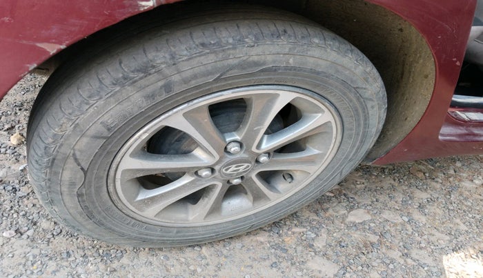 2014 Hyundai Grand i10 ASTA 1.2 KAPPA VTVT, Petrol, Manual, 1,16,048 km, tyre