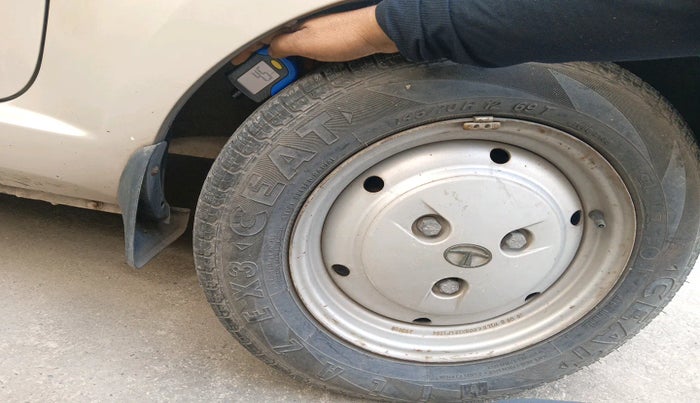 2010 Tata Nano LX, Petrol, Manual, 31,682 km, tyre