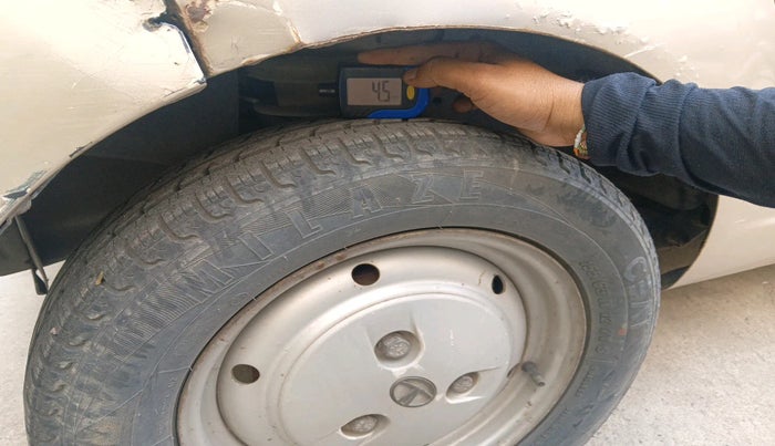 2010 Tata Nano LX, Petrol, Manual, 31,682 km, tyre