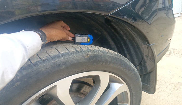 2018 Mercedes Benz GLE 250 D4 MATIC, Diesel, Automatic, 1,13,314 km, tyre