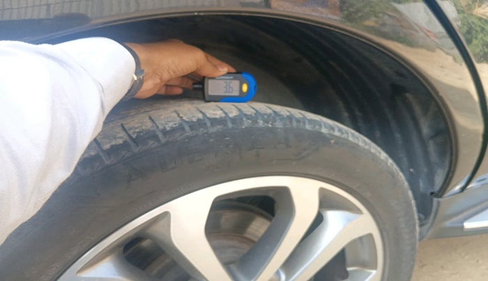 2018 Mercedes Benz GLE 250 D4 MATIC, Diesel, Automatic, 1,13,314 km, tyre