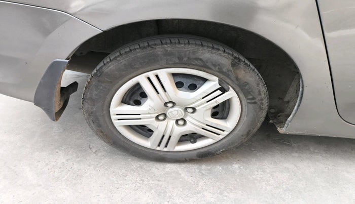 2011 Honda City 1.5L I-VTEC S MT, Petrol, Manual, 1,26,572 km, tyre