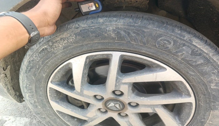 2022 Mahindra XUV300 W8 (O) 1.5 DIESEL, Diesel, Manual, 47,911 km, tyre