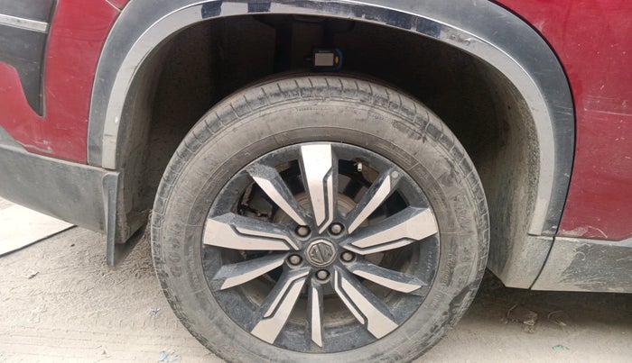 2019 MG HECTOR SHARP 2.0 DIESEL, Diesel, Manual, 46,304 km, tyre