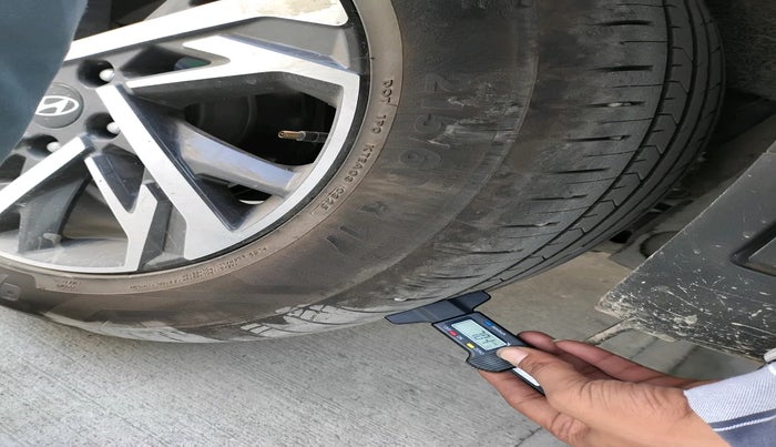 2025 Hyundai Creta SX TECH 1.5 PETROL, Petrol, Manual, 11,402 km, tyre