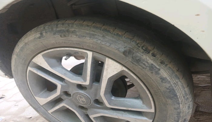 2022 Tata TIGOR XZ PLUS PETROL, Petrol, Manual, 65,090 km, tyre