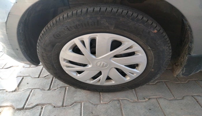 2016 Maruti Swift VDI (O), Diesel, Manual, 1,57,865 km, tyre