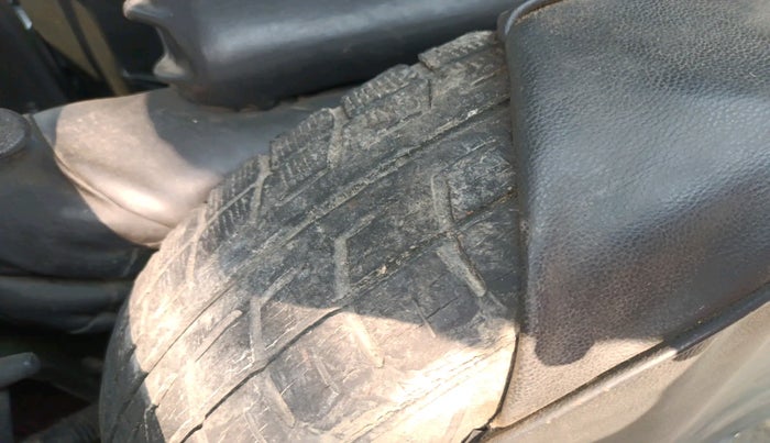 2011 Maruti Wagon R Duo DUO LXI LPG, Petrol, Manual, 1,09,333 km, tyre