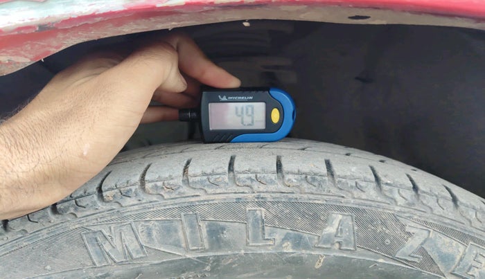 2019 Datsun Go T, Petrol, Manual, 1,18,854 km, tyre