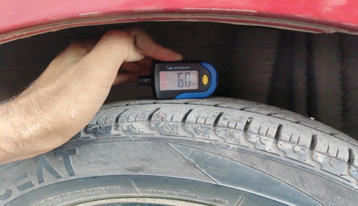 2019 Datsun Go T, Petrol, Manual, 1,18,854 km, tyre