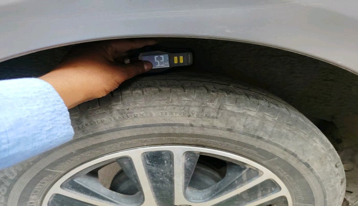 2023 Maruti Celerio ZXI AMT, Petrol, Automatic, 29,259 km, tyre