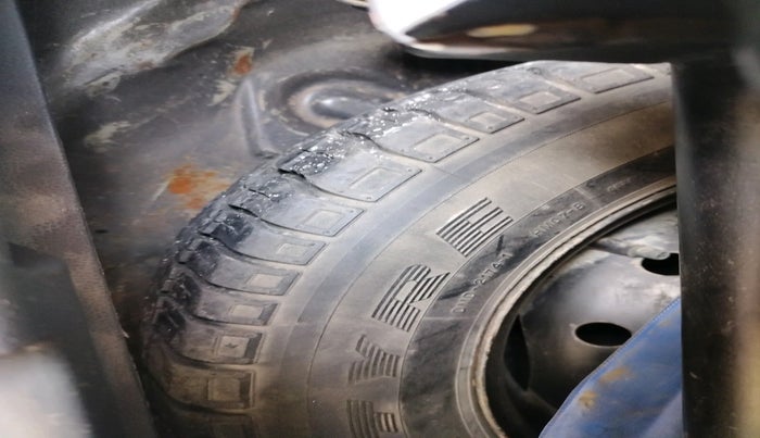 2019 Maruti Alto 800 LXI CNG, Petrol, Manual, 69,306 km, tyre