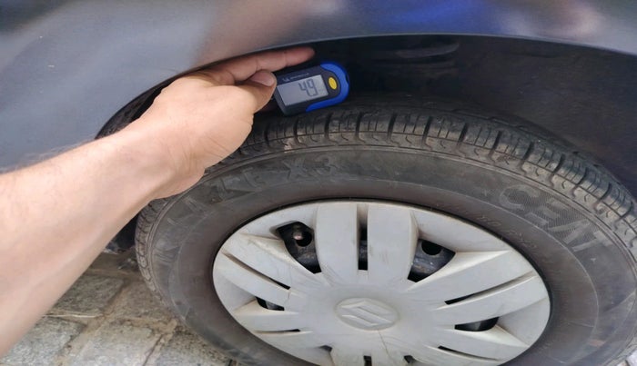 2019 Maruti Alto 800 LXI CNG, Petrol, Manual, 69,306 km, tyre