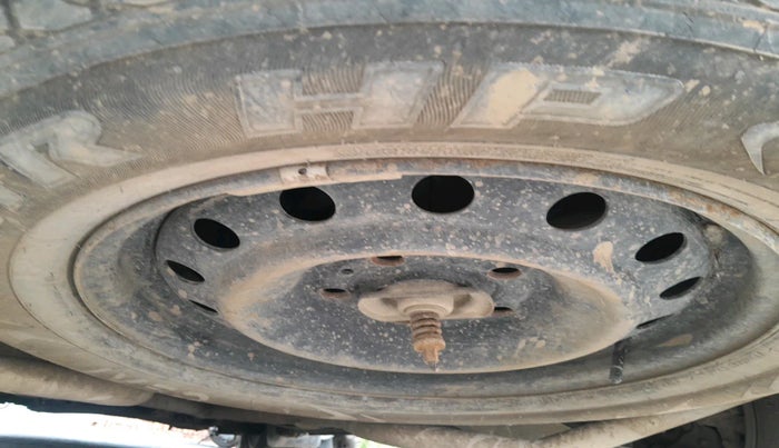 2013 Mahindra XUV500 W6, Diesel, Manual, 1,18,550 km, tyre