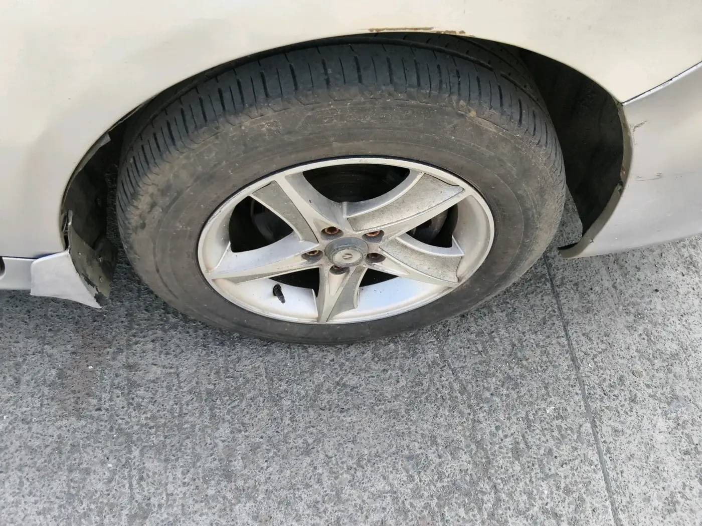 2013 Toyota Corolla Altis J DIESEL, Diesel, Manual, 1,42,923 km, tyre