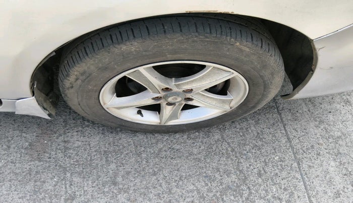 2013 Toyota Corolla Altis J DIESEL, Diesel, Manual, 1,42,923 km, tyre