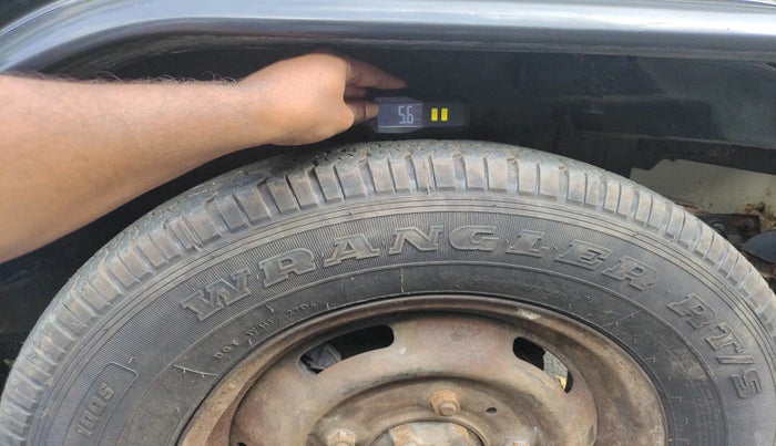 2011 Mahindra Bolero SLX BS-III, Diesel, Manual, 1,32,897 km, tyre