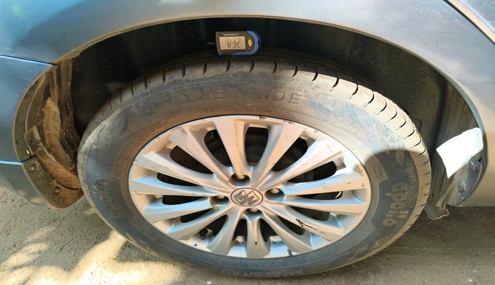 2018 Maruti Ciaz ZETA 1.4  AT PETROL, Petrol, Automatic, 1,29,176 km, tyre