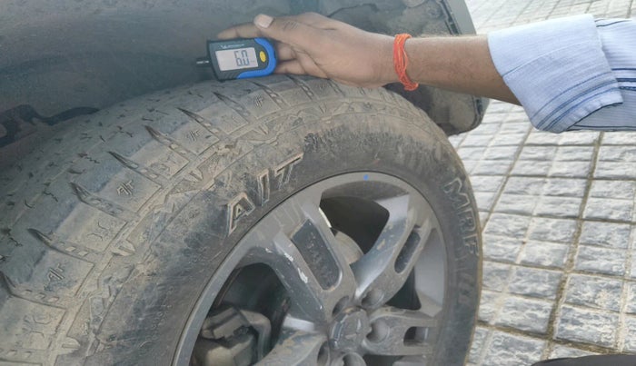 2023 Mahindra Thar LX HARD TOP 4WD MT, Diesel, Manual, 18,300 km, tyre