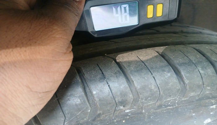 2017 Toyota Corolla Altis G PETROL, Petrol, Manual, 49,303 km, tyre