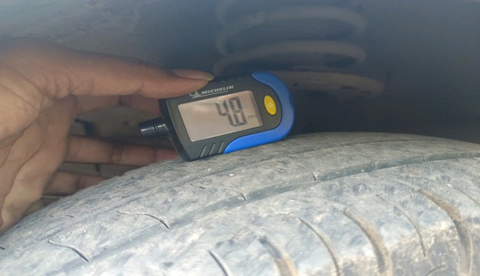 2015 Maruti Ciaz ZXI, Petrol, Manual, 72,182 km, tyre