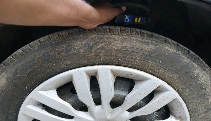 2017 Mahindra KUV 100 NXT K4+ D 6 STR, Diesel, Manual, 59,763 km, tyre