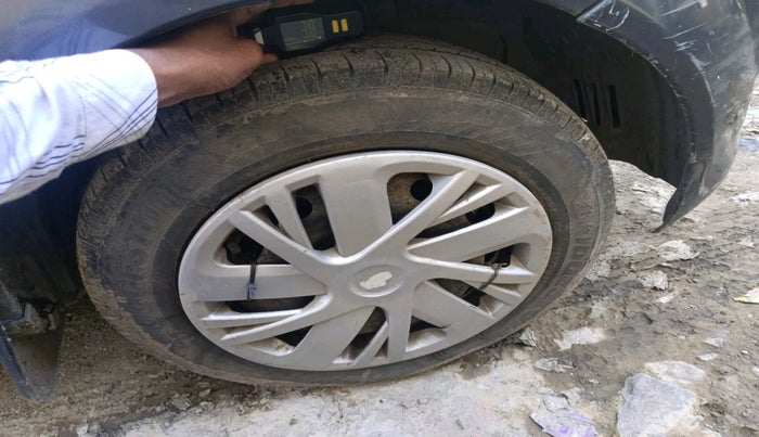 2011 Ford Figo ZXI 1.4 DIESEL, Diesel, Manual, 1,42,722 km, tyre