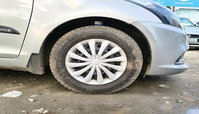 2016 Maruti Swift Dzire VDI, Diesel, Manual, 40,339 km, tyre