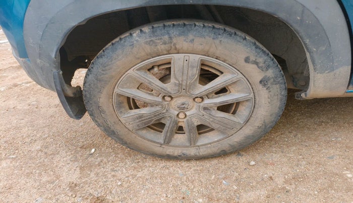 2021 Renault Kwid CLIMBER 1.0 (O), Petrol, Manual, 56,143 km, tyre