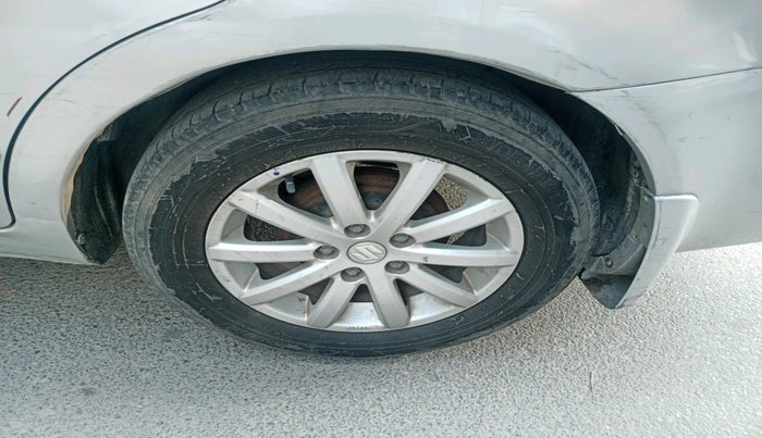 2010 Maruti SX4 ZXI, Petrol, Manual, 1,53,768 km, tyre