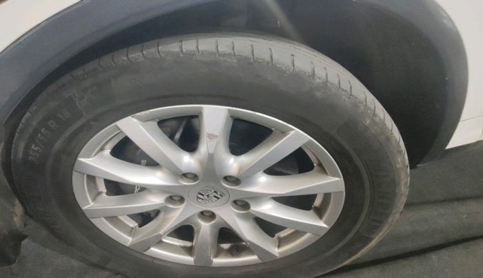 2013 Porsche Cayenne DIESEL, Diesel, Automatic, 80,668 km, tyre