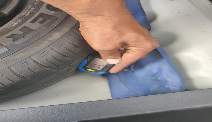 2020 Maruti Vitara Brezza ZXI, Petrol, Manual, 18,477 km, tyre