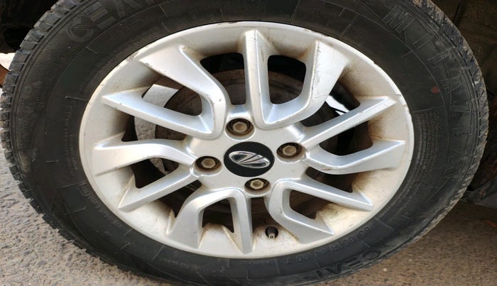 2016 Mahindra Kuv100 K8 D 6 STR, Diesel, Manual, 84,802 km, tyre