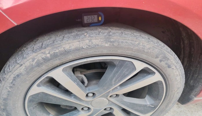 2020 Tata ALTROZ XZ PETROL, Petrol, Manual, 68,083 km, tyre