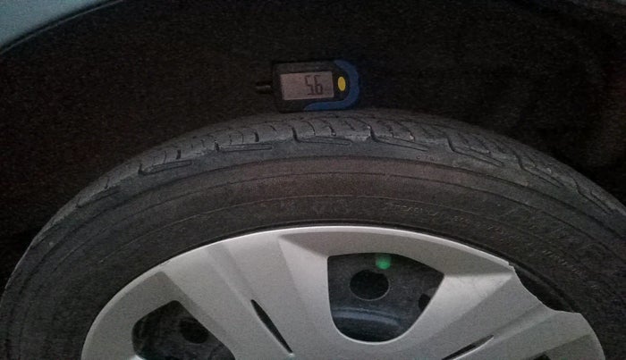 2017 Maruti Wagon R 1.0 VXI, Petrol, Manual, 77,119 km, tyre