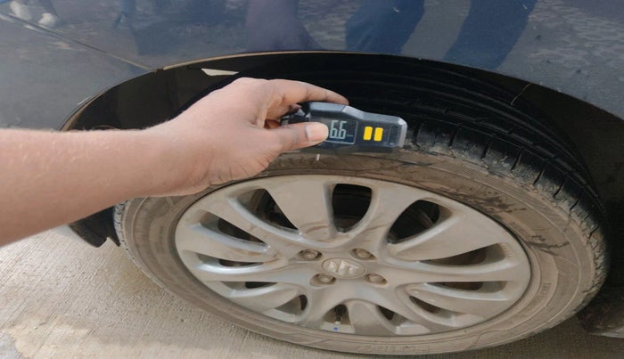 2016 Maruti Baleno ZETA PETROL 1.2, Petrol, Manual, 68,674 km, tyre