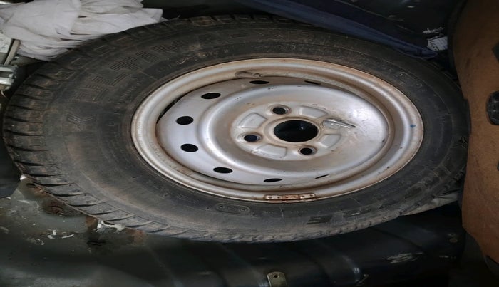 2011 Maruti Alto LXI, Petrol, Manual, 95,847 km, tyre