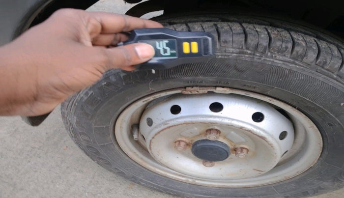 2011 Maruti Alto LXI, Petrol, Manual, 95,847 km, tyre