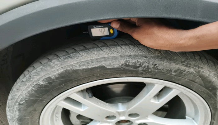 2024 MG ZS EV Essence, Electric, Automatic, 18,837 km, tyre