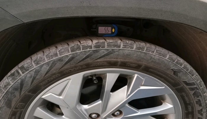 2022 Hyundai Creta SX 1.5 PETROL, Petrol, Manual, 24,946 km, tyre