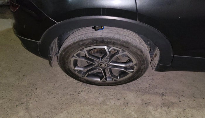 2023 Skoda KUSHAQ STYLE 1.0L TSI MT, Petrol, Manual, 16,424 km, tyre